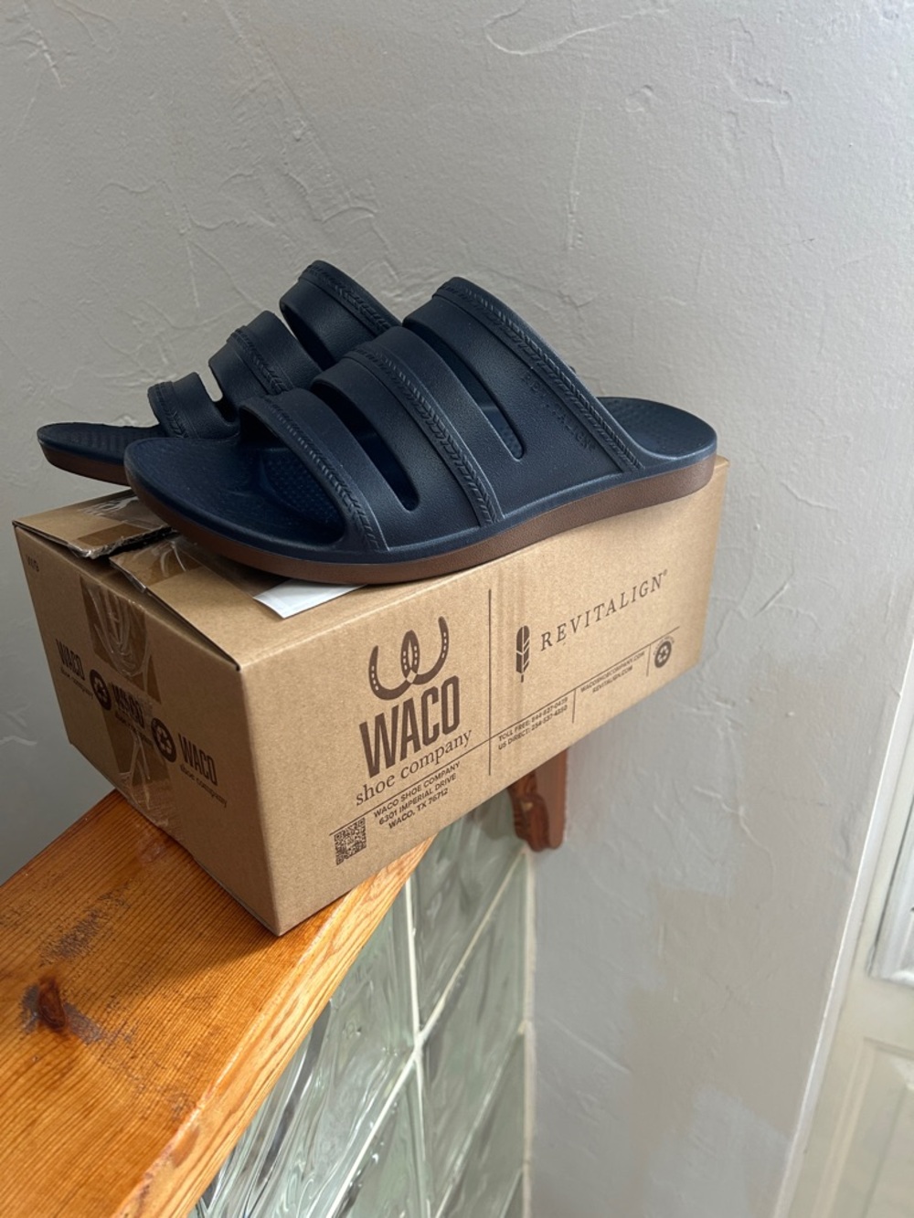 REVITALIGN Women's Navy Three-Strap Slide Sandals